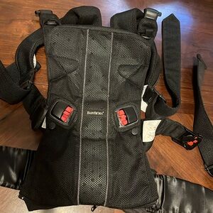 BabyBjorn black mesh